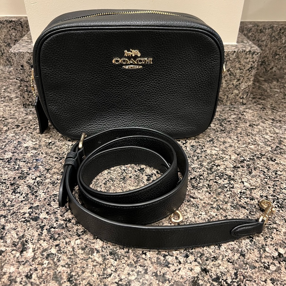 NWOT Coach Jamie Camera Bag!! Black leather and long strap. Beautiful bag!!